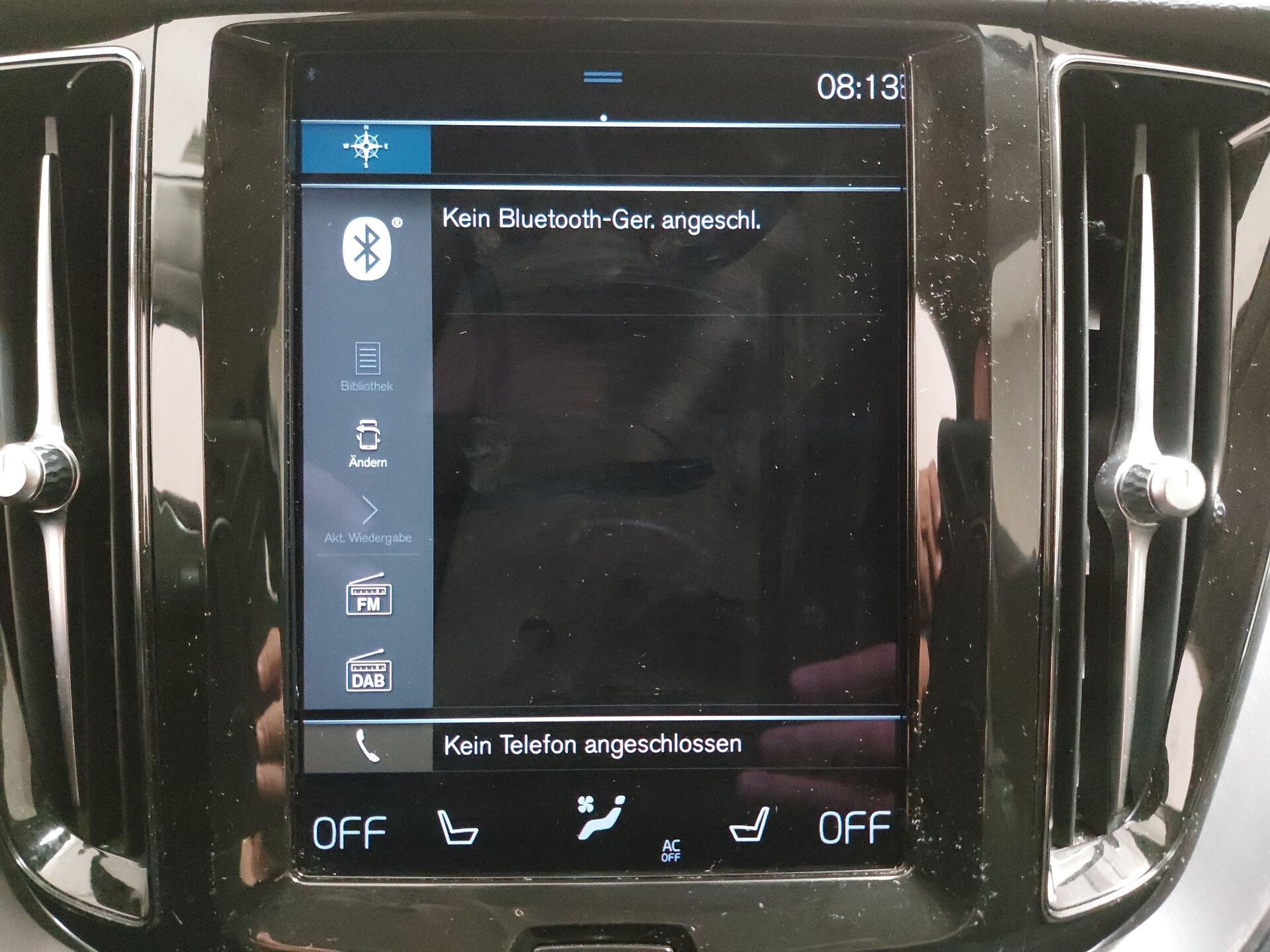 Volvo XC60 B4 Momentum Pro Navi LED H-K RFK AHK 19