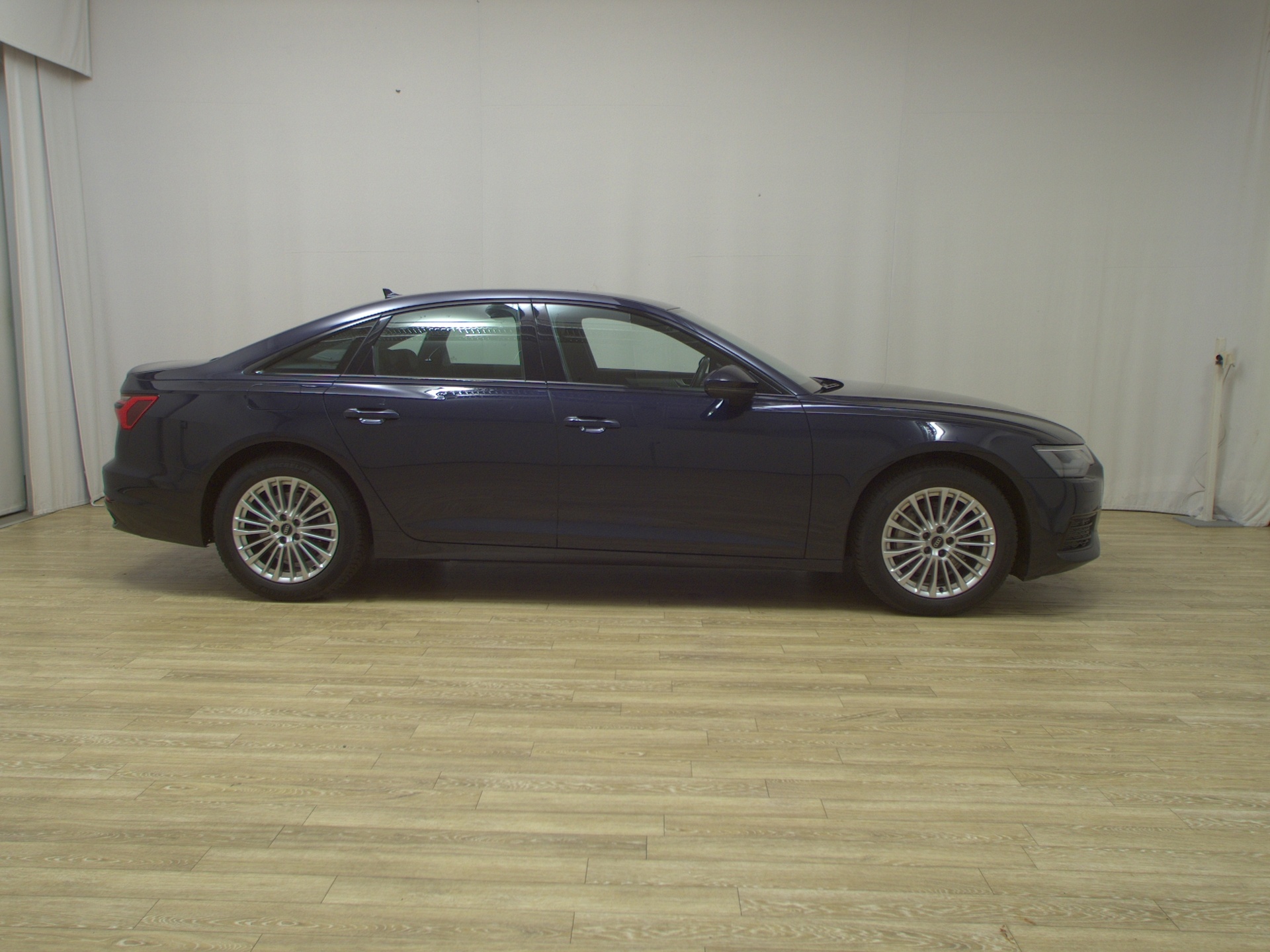 Audi A6 45 TFSI Qu. design Leder Navi LED RfK PDC Shz