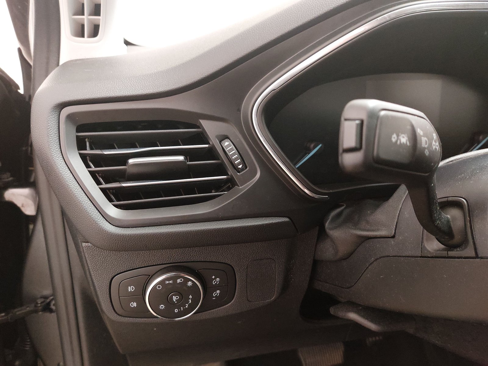Ford Focus Turnier 1.5 EB Titanium NAVI LED SHZ RFK ACC 7