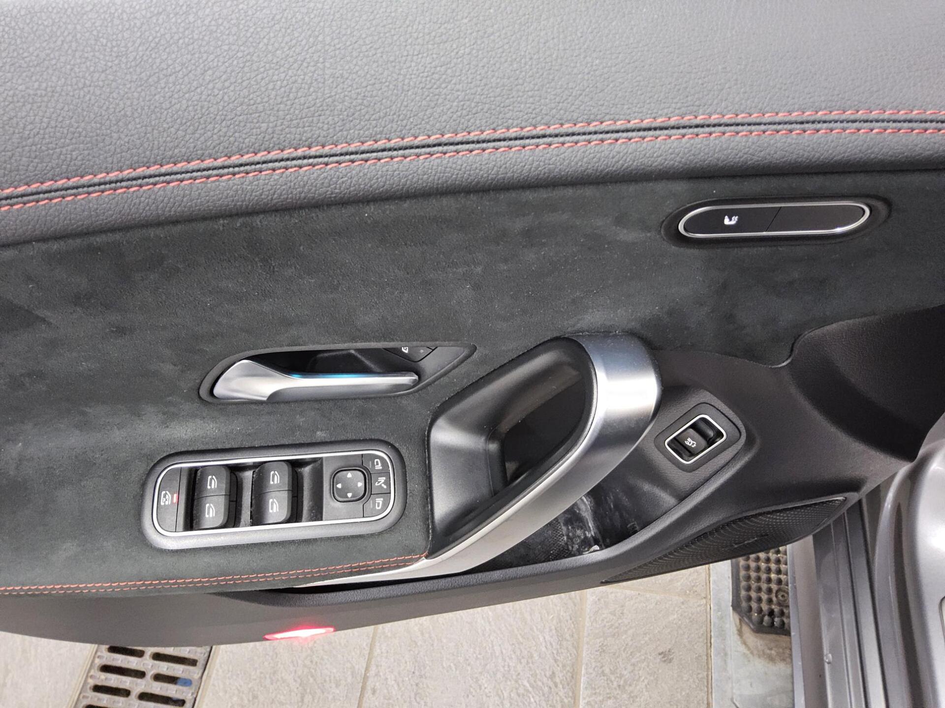 Mercedes-Benz CLA 200 SB AMG-Line Night MB-LED Navi Sound RFK 10