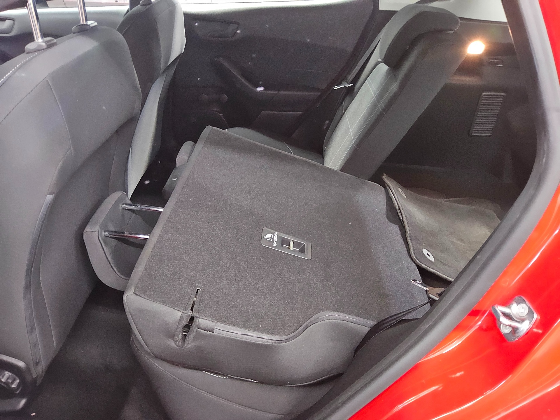 Ford Fiesta 1.5 TDCi Cool&Connect LED Shz Tempomat 12
