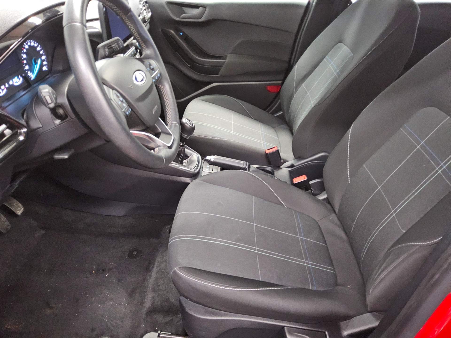 Ford Fiesta 1.5 TDCi Cool&Connect LED Shz Tempomat 8