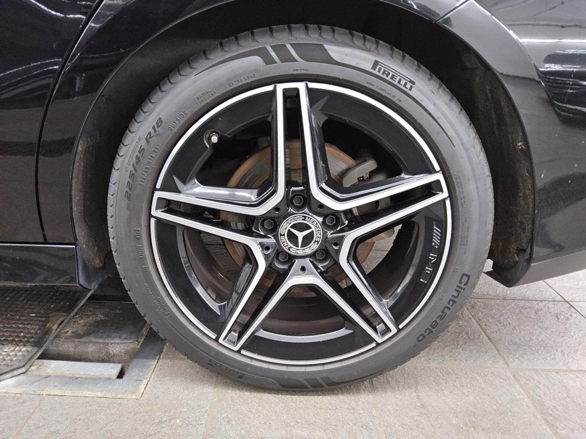 Mercedes-Benz CLA 220 SB d 4M AMG-Line Night Nav MB-LED Distr. 11