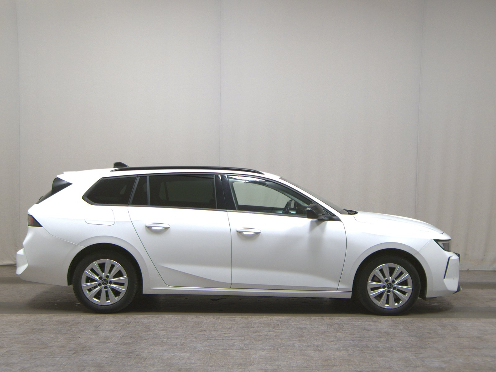 Opel Astra ST 1.5 D Elegance T-Leder Navi SHZ RFK LED