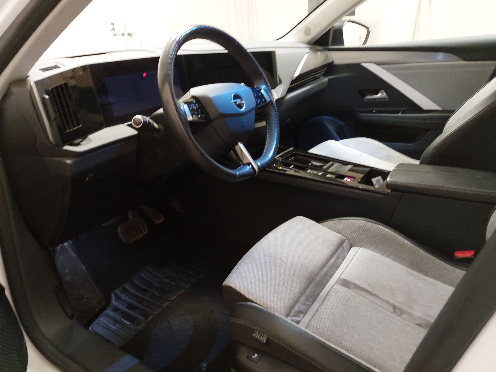 Opel Astra ST 1.5 D Elegance T-Leder Navi SHZ RFK LED 6