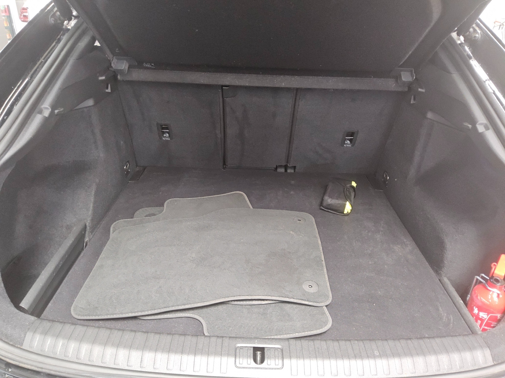 Audi Q3 Sportback 35 TDI Leder Navi LED vc 12