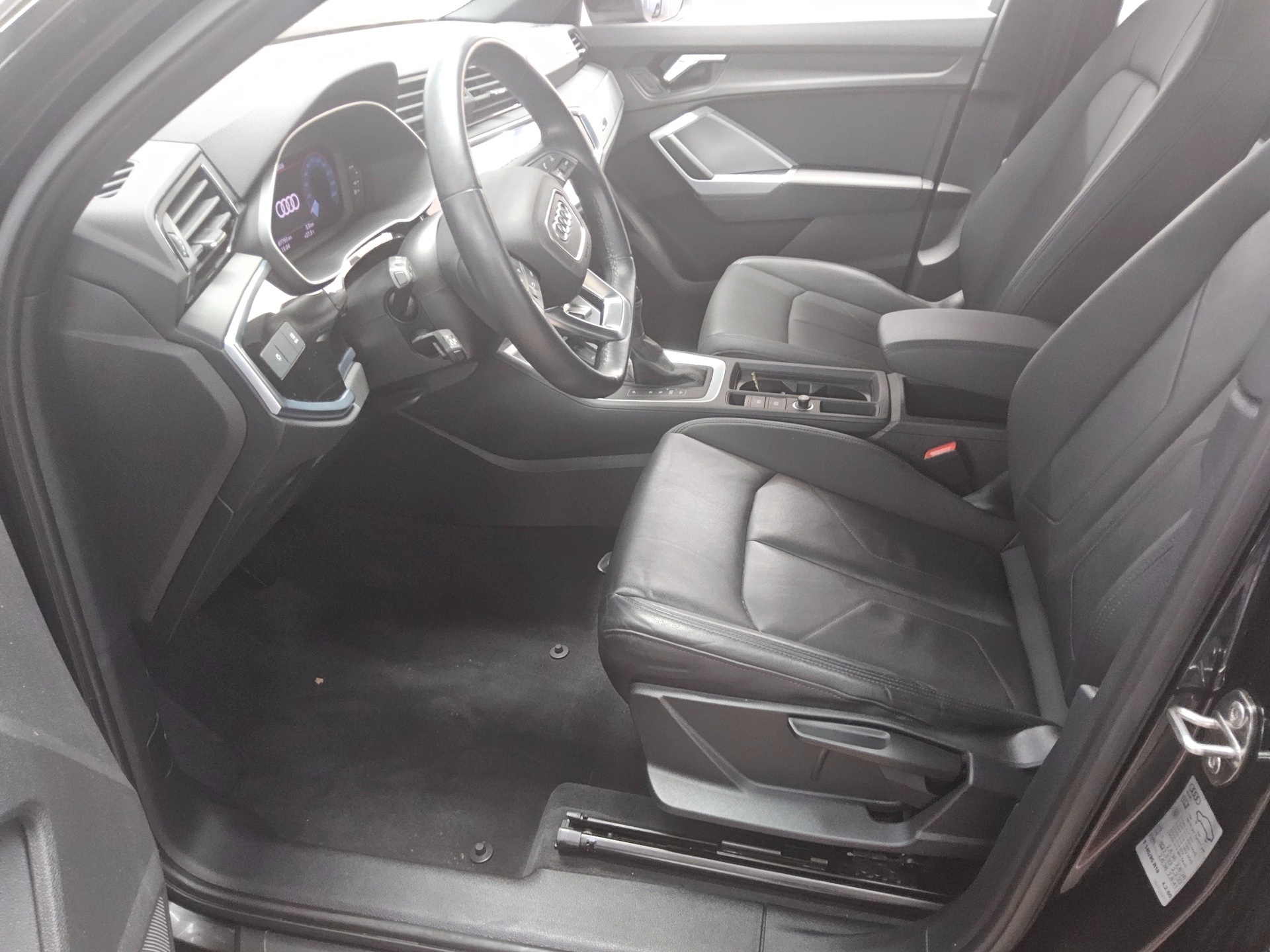 Audi Q3 Sportback 35 TDI Leder Navi LED vc 9