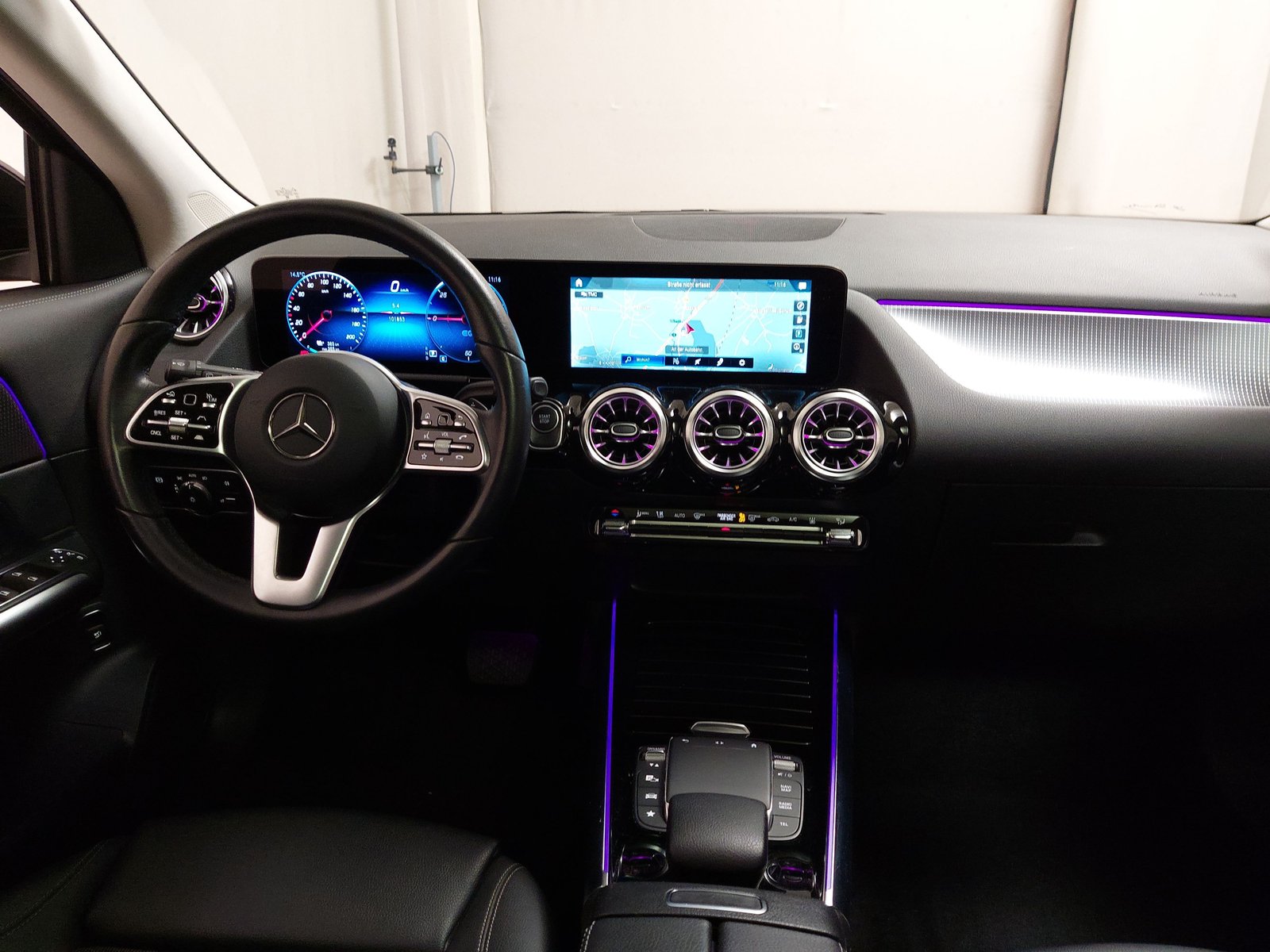 Mercedes-Benz EQA 250 Progressive T-Leder Navi LED Pano 17