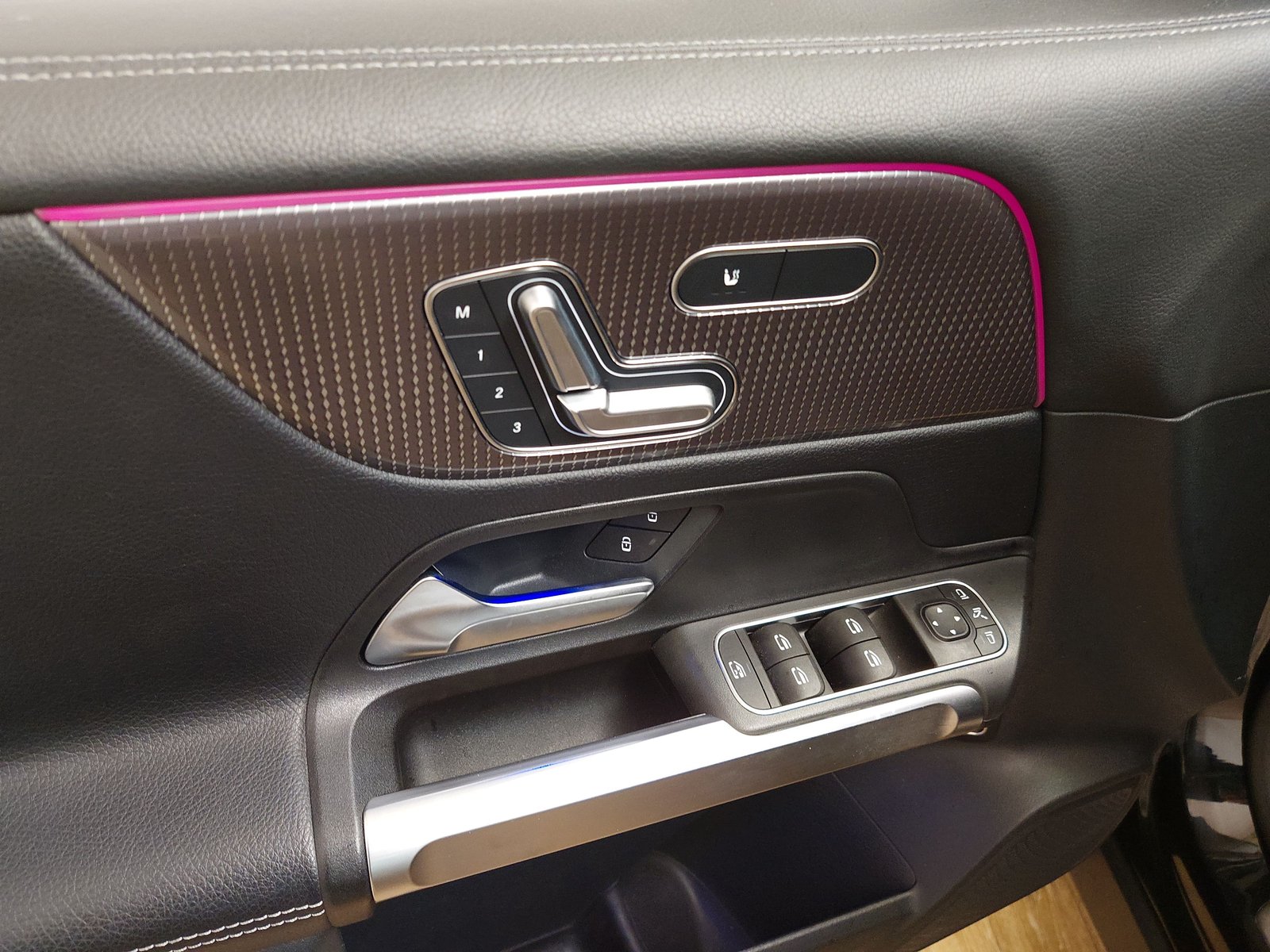 Mercedes-Benz GLB 200 d Progressive T-Leder Night Navi LED AHK 5