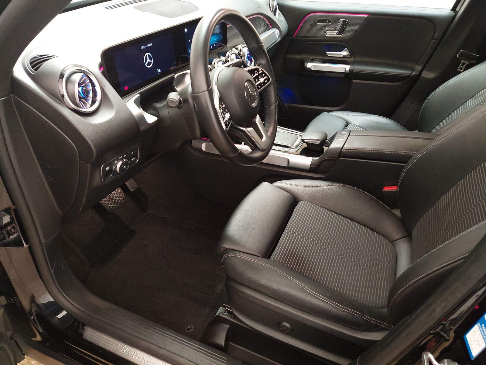 Mercedes-Benz GLB 200 d Progressive T-Leder Night Navi LED AHK 6