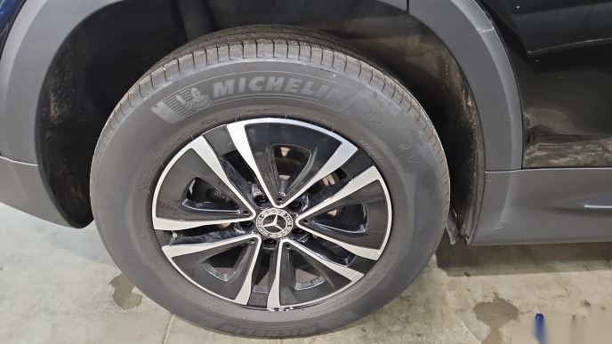 Mercedes-Benz GLB 200 d 4M Style T-Leder NAVI SHZ RFK LED 12