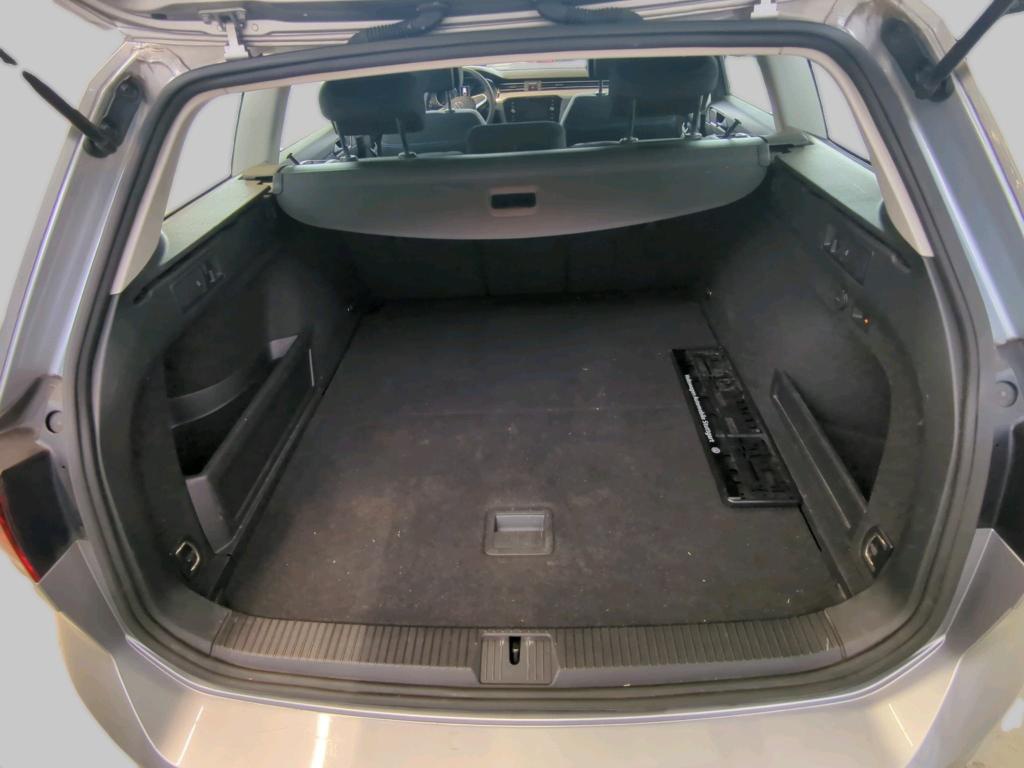 Volkswagen Passat Variant GTE 1.4 TSI GTE Navi LED AHK RFK 10