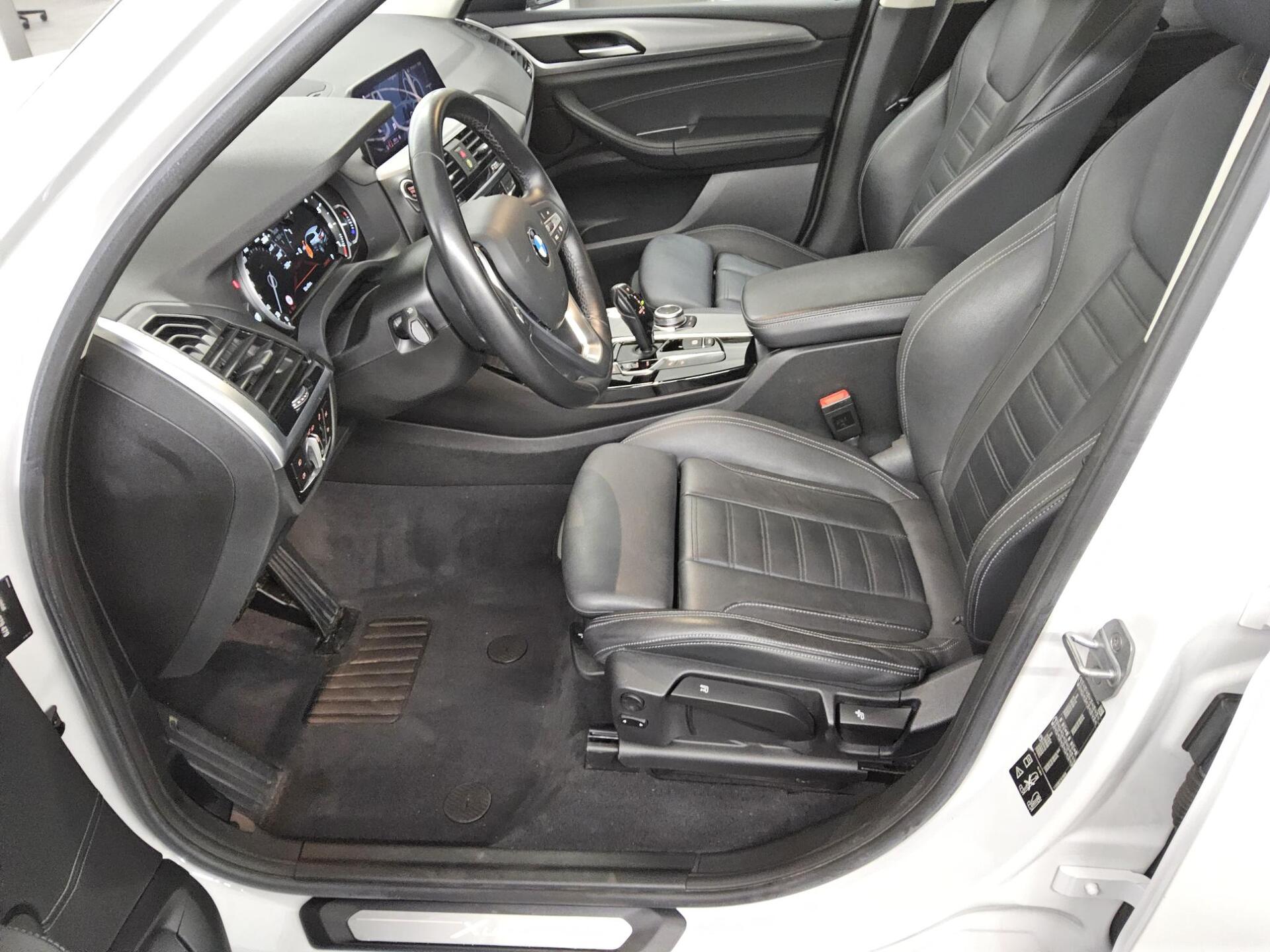 BMW X3 xDrive20i X-Line T-Leder Navi LED HuD HiFi 8