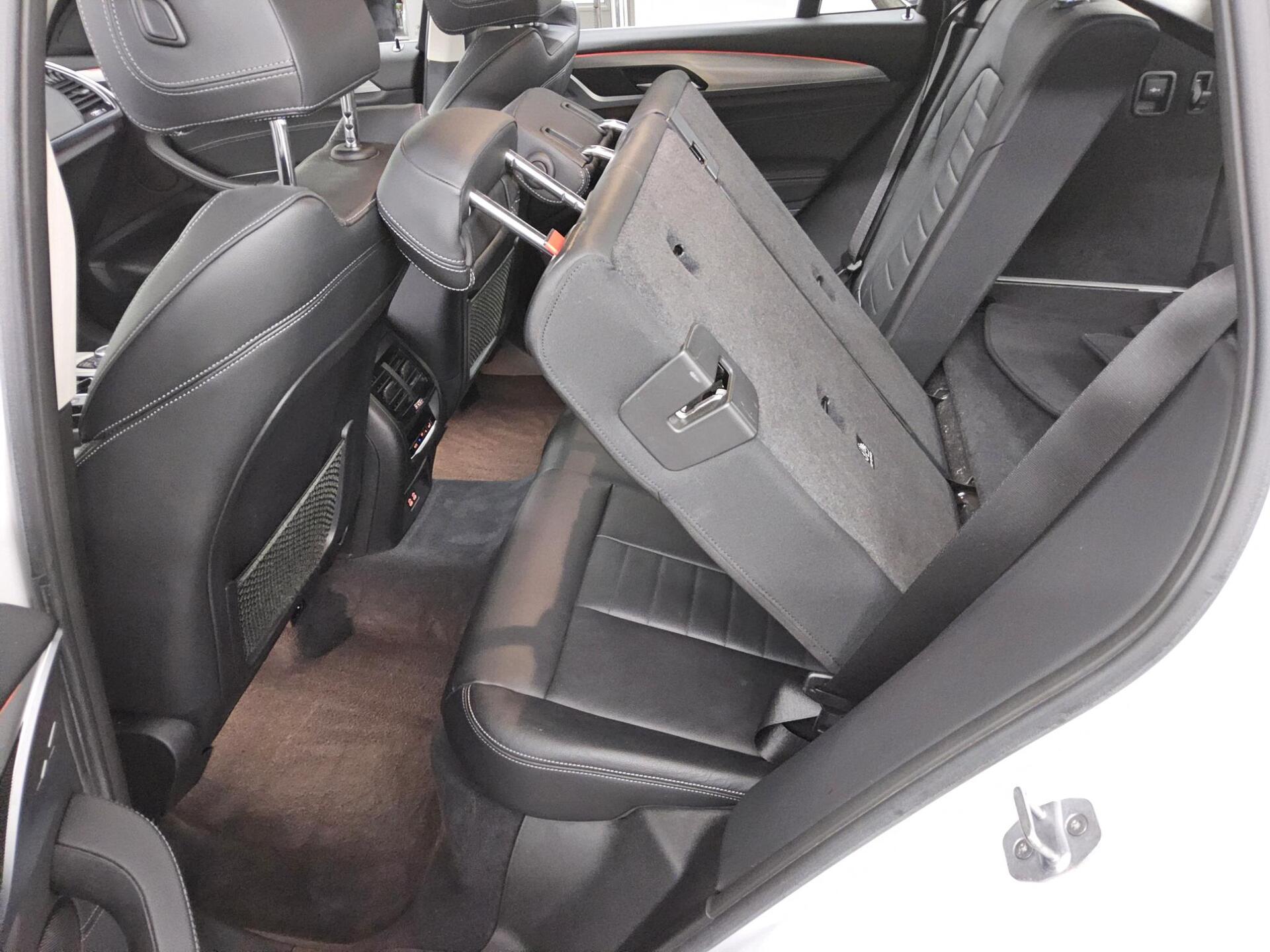 BMW X3 xDrive20i X-Line T-Leder Navi LED HuD HiFi 12