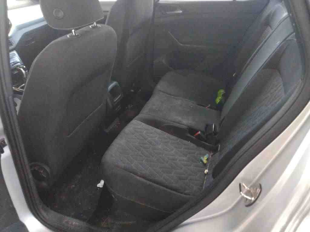 Volkswagen T-Cross 1.0 TSI Move RFK ACC 11