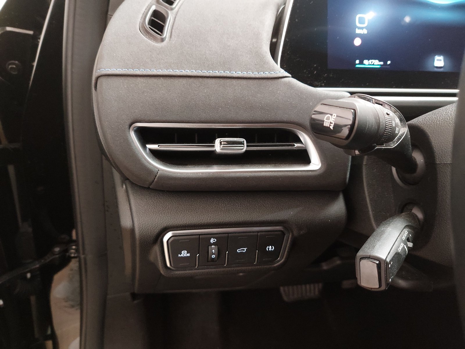 GWM ORA 03 T-Leder Navi LED 360° 7