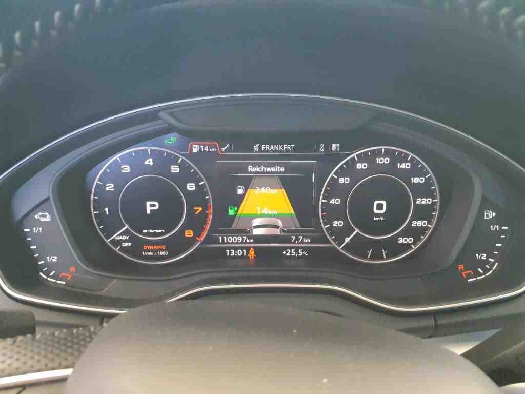 Audi Q5 50 TFSI e Qu. S-Line NAVI SPORTSITZE KLIMAAUT LED RADIO 9