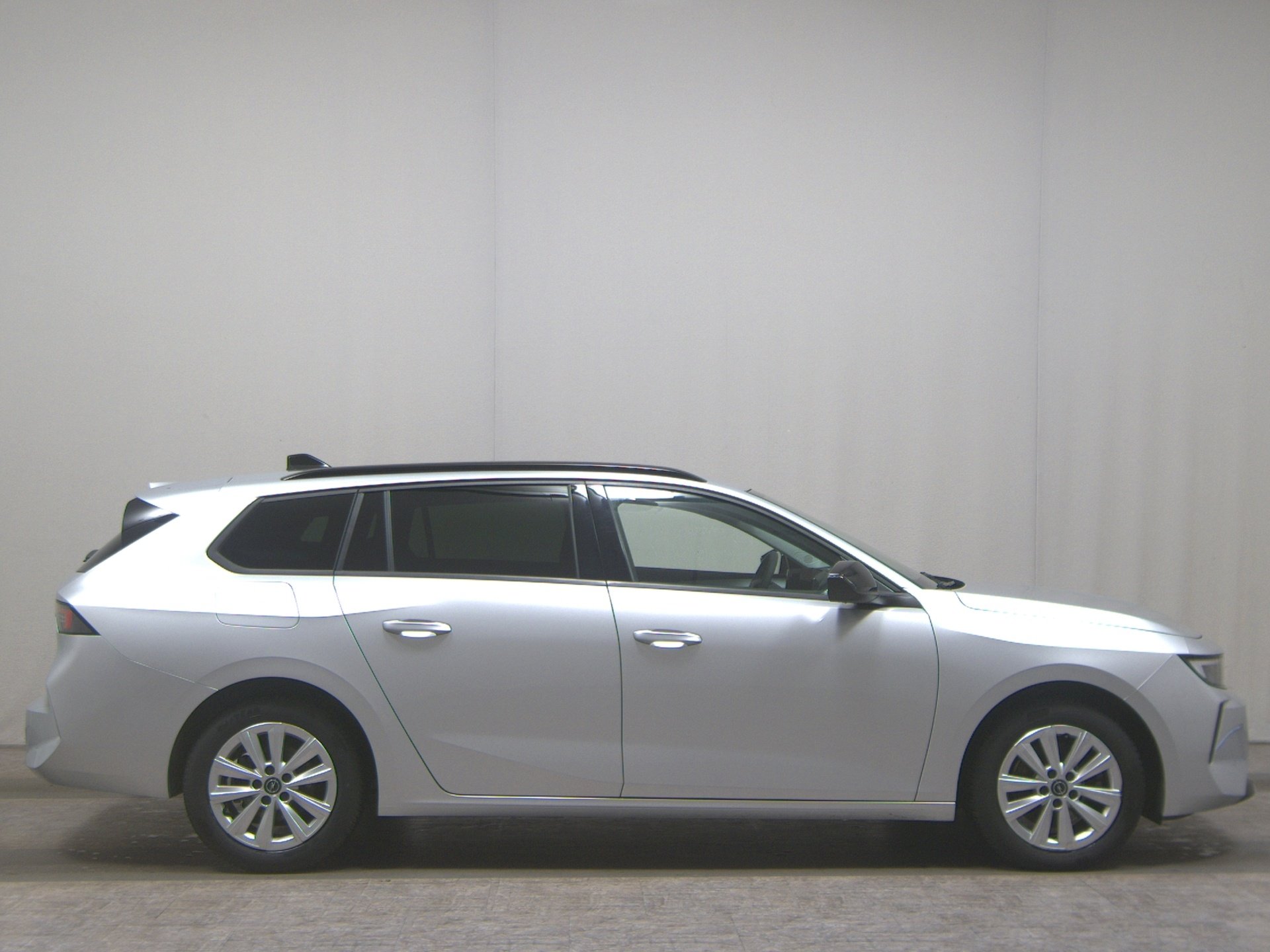 Opel Astra ST 1.2 Turbo Business Elegance Navi DC LED