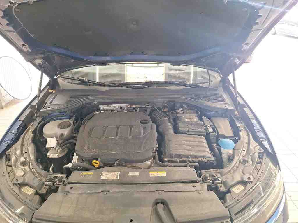 Volkswagen Passat Variant 2.0 TDI Elegance NAVI KLIMAAUT SHZ RFK 11