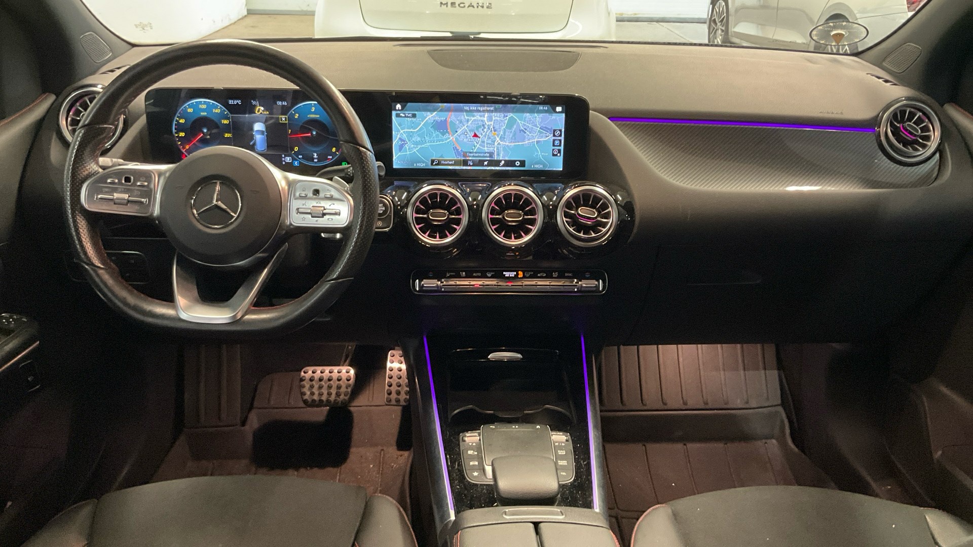 Mercedes-Benz B 200 d AMG-Line T-Leder Navi LED RFK 5
