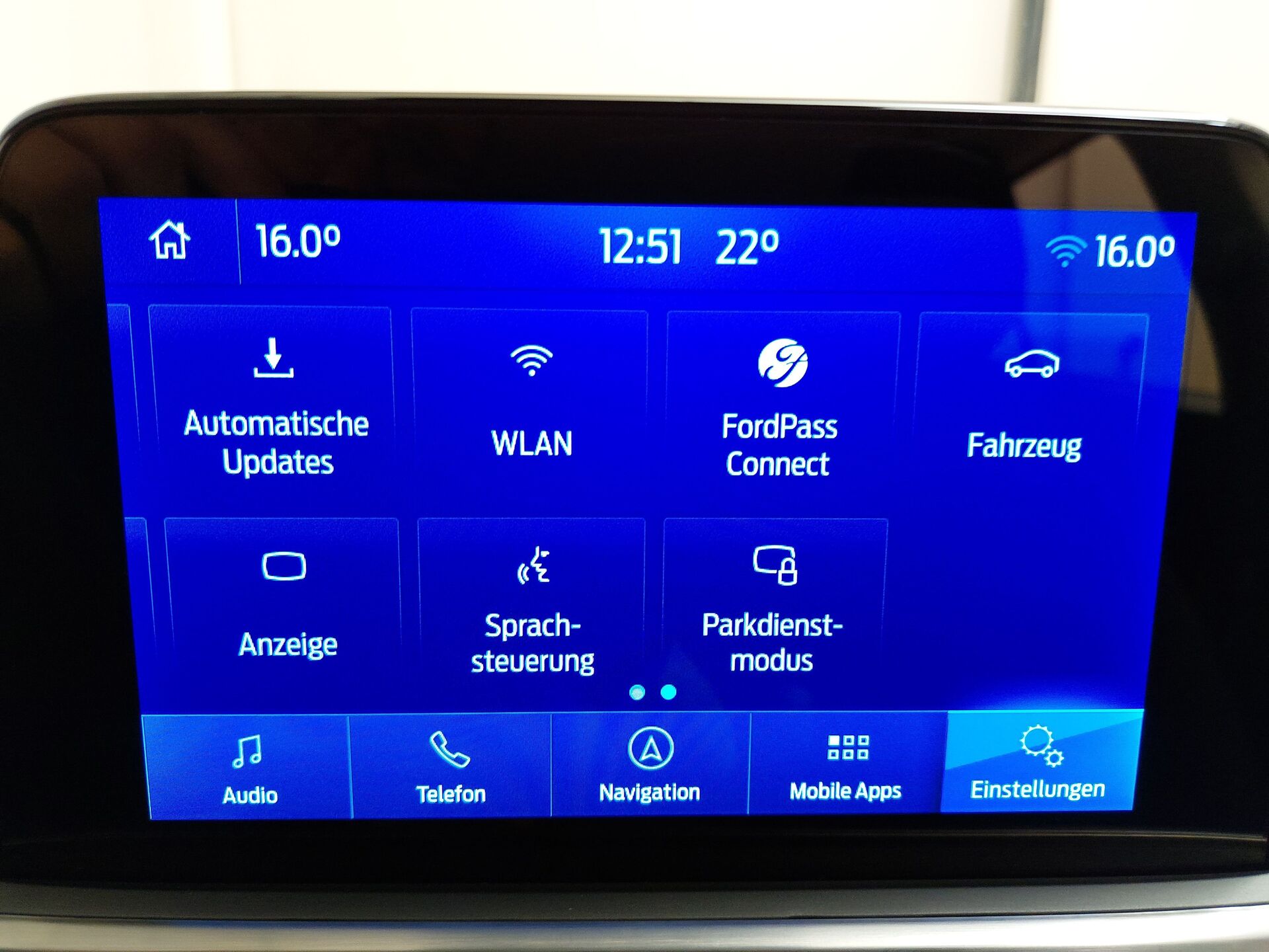 Ford Focus Turnier 1.5 EB Titanium NAVI KLIMAAUT SHZ PDC LED 20