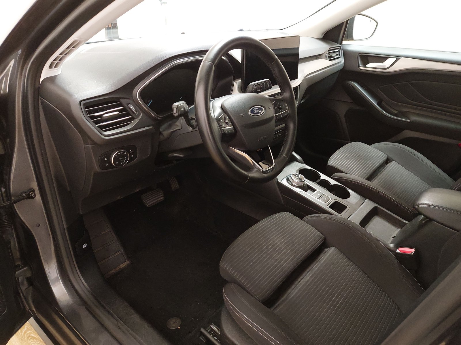 Ford Focus Turnier 1.5 EB Titanium NAVI LED RFK ACC 6