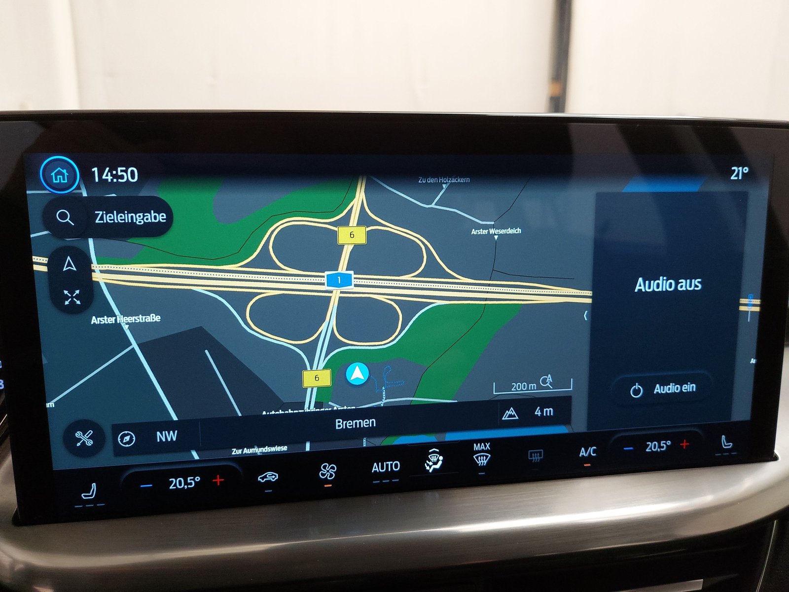 Ford Focus Turnier 1.5 EB Titanium NAVI LED RFK ACC 17