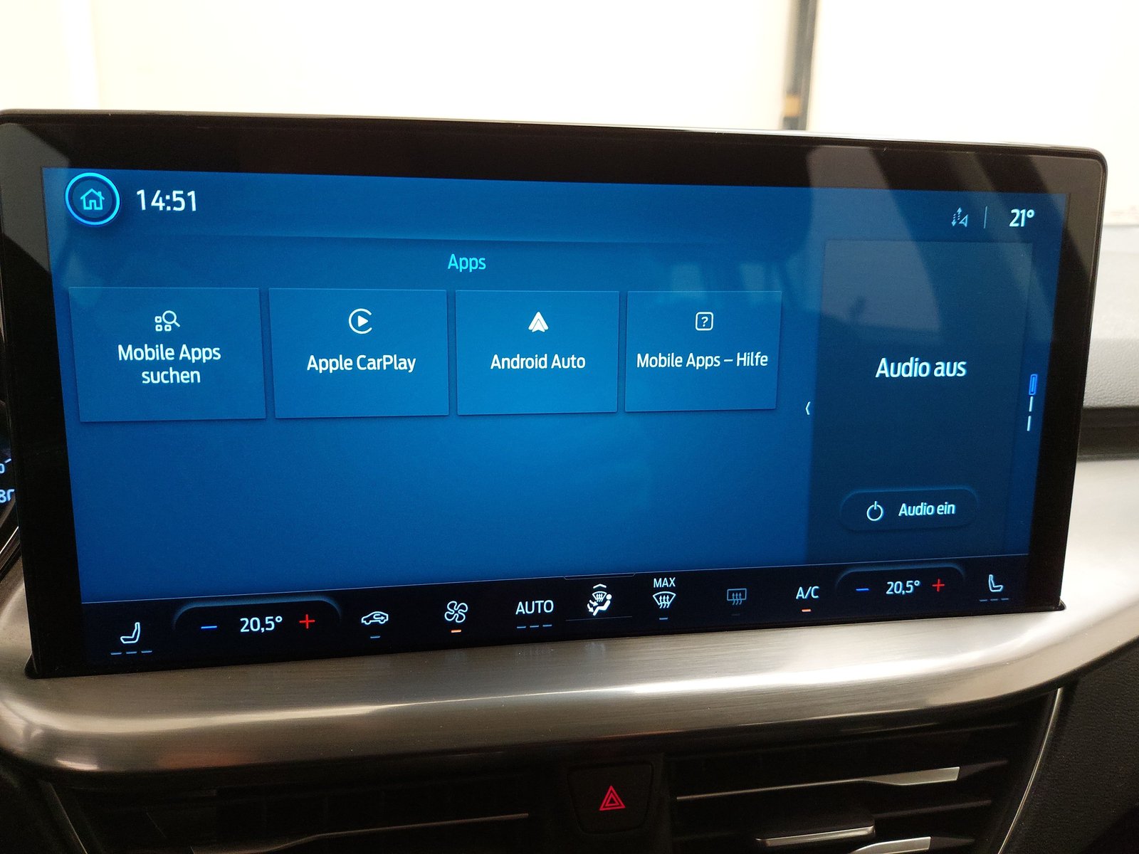 Ford Focus Turnier 1.5 EB Titanium NAVI LED RFK ACC 19