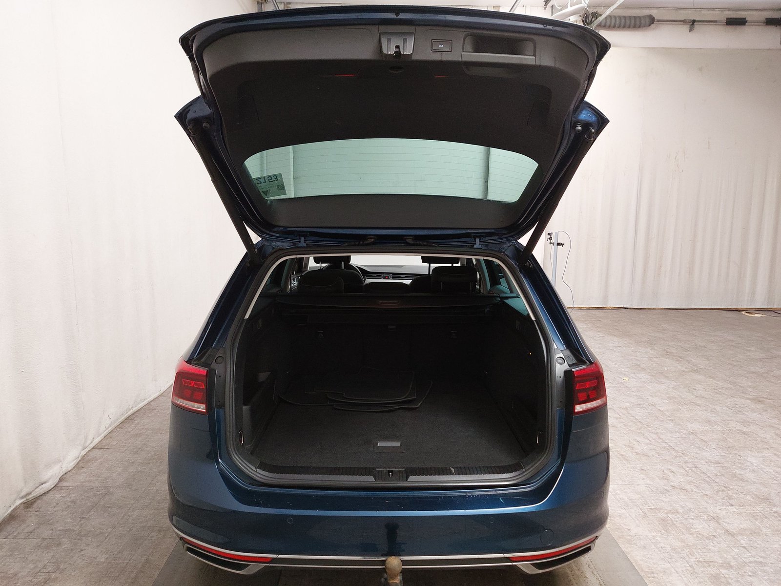 Volkswagen Passat Variant GTE 1.4 TSI Pano AHK DCC 14