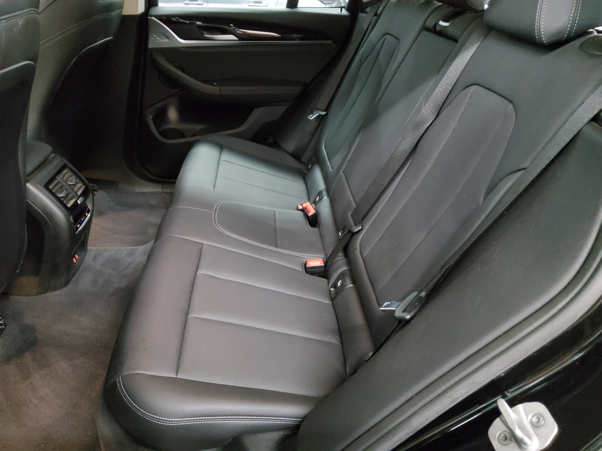 BMW X3 xDrive20d Navi LED LC+ Leder Kamera 13