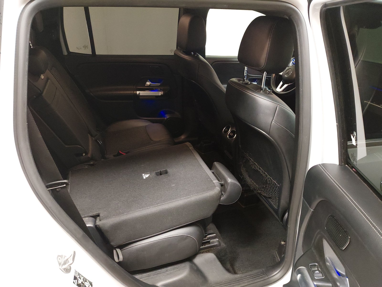 Mercedes-Benz MB GLB 200 d Progressive T-Leder Navi LED RFK 11