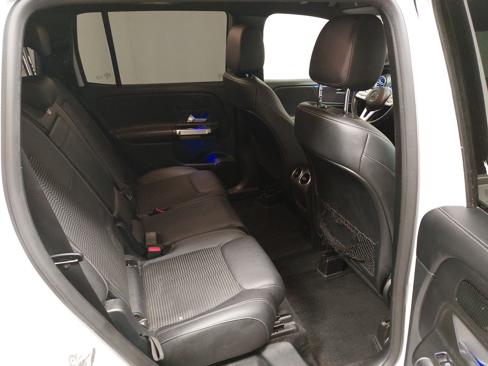 Mercedes-Benz MB GLB 200 d Progressive T-Leder Navi LED RFK 12