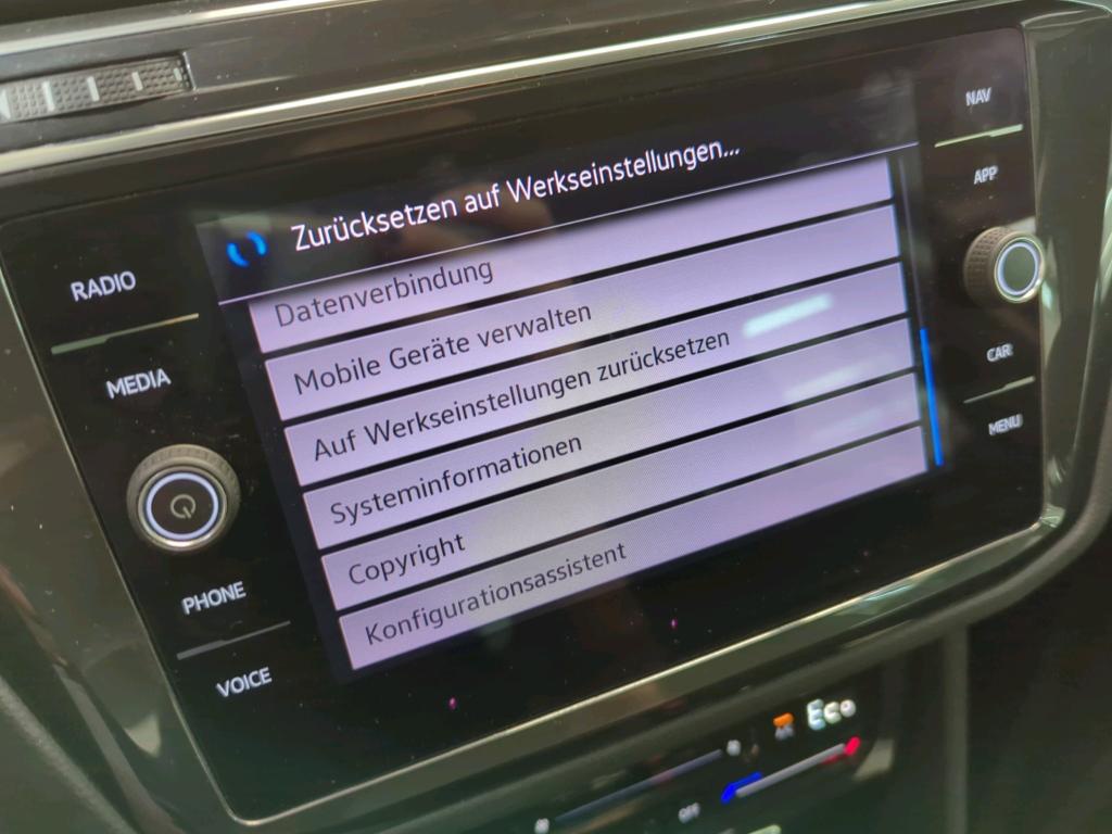 Volkswagen Tiguan 1.4 TSI e Life NAVI LED AID SHZ RFK 10
