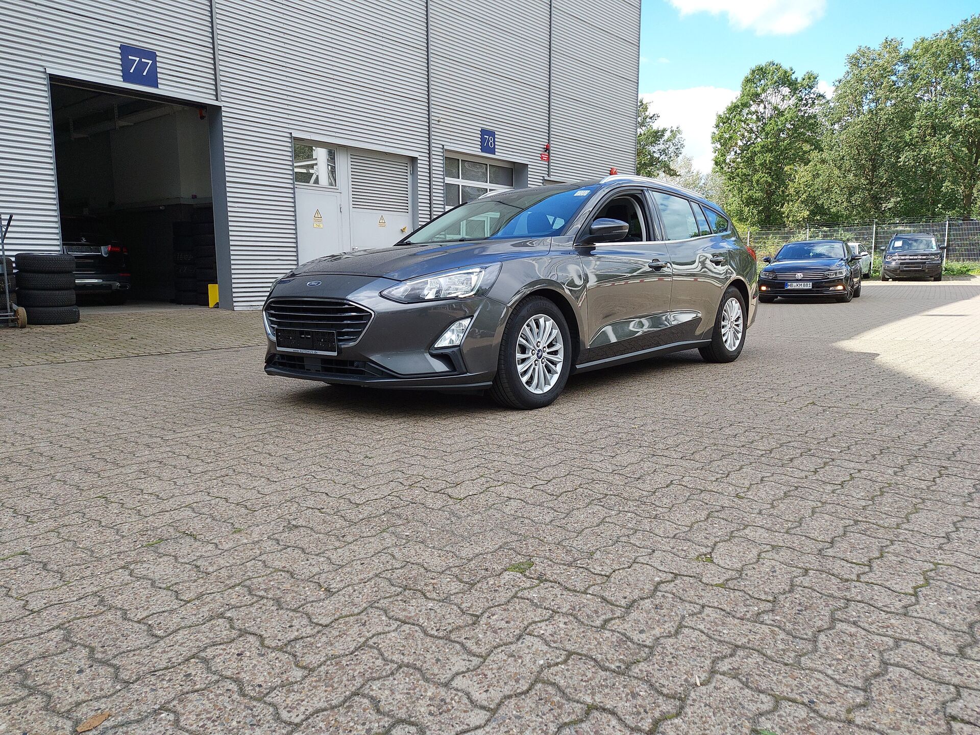 Ford Focus Turnier 1.5 EB Titanium NAVI KLIMAAUT SHZ PDC LED 4