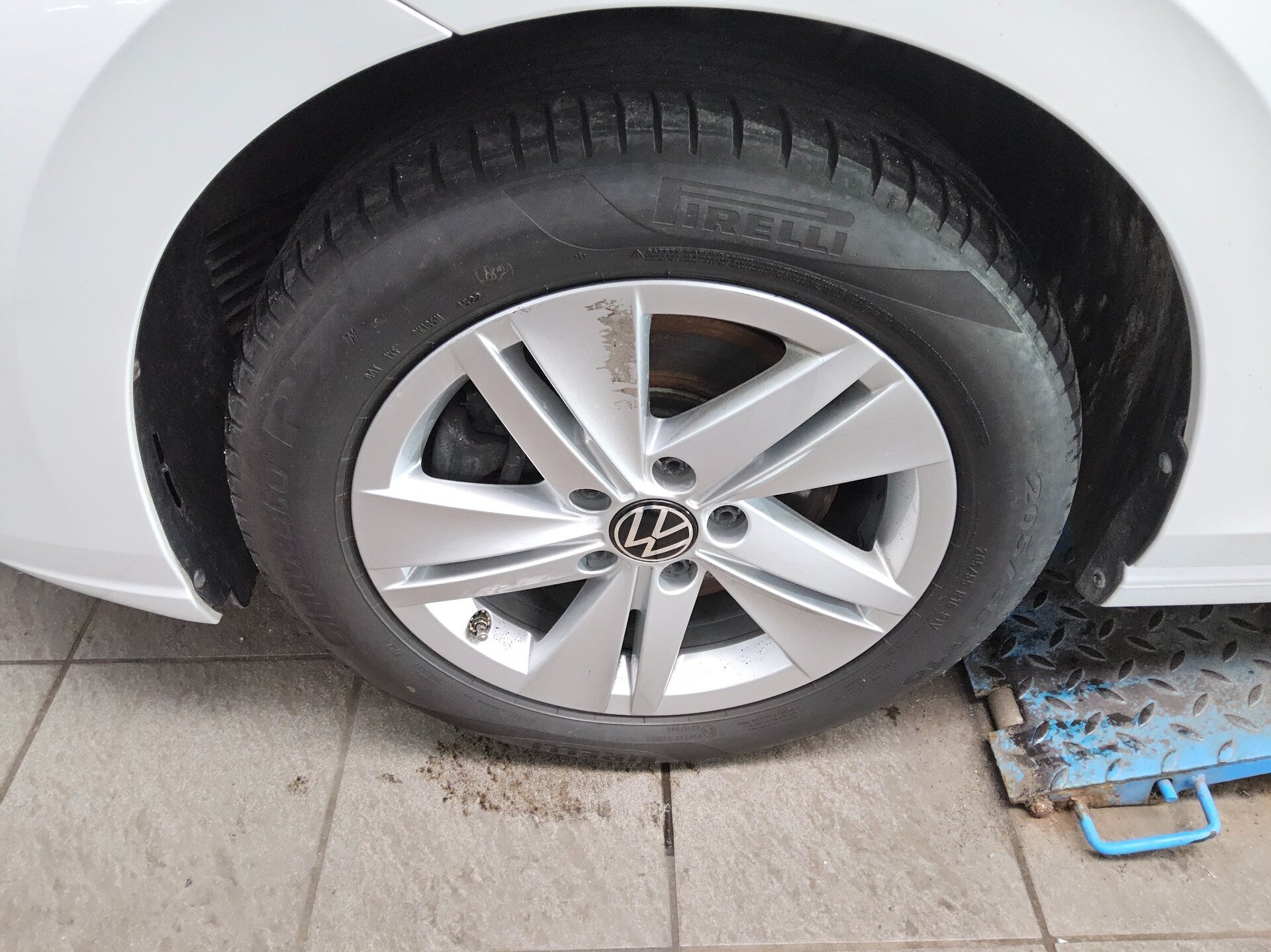 Volkswagen Golf-8 Var. 2.0 TDI Life Navi IQ.Light RFK 11