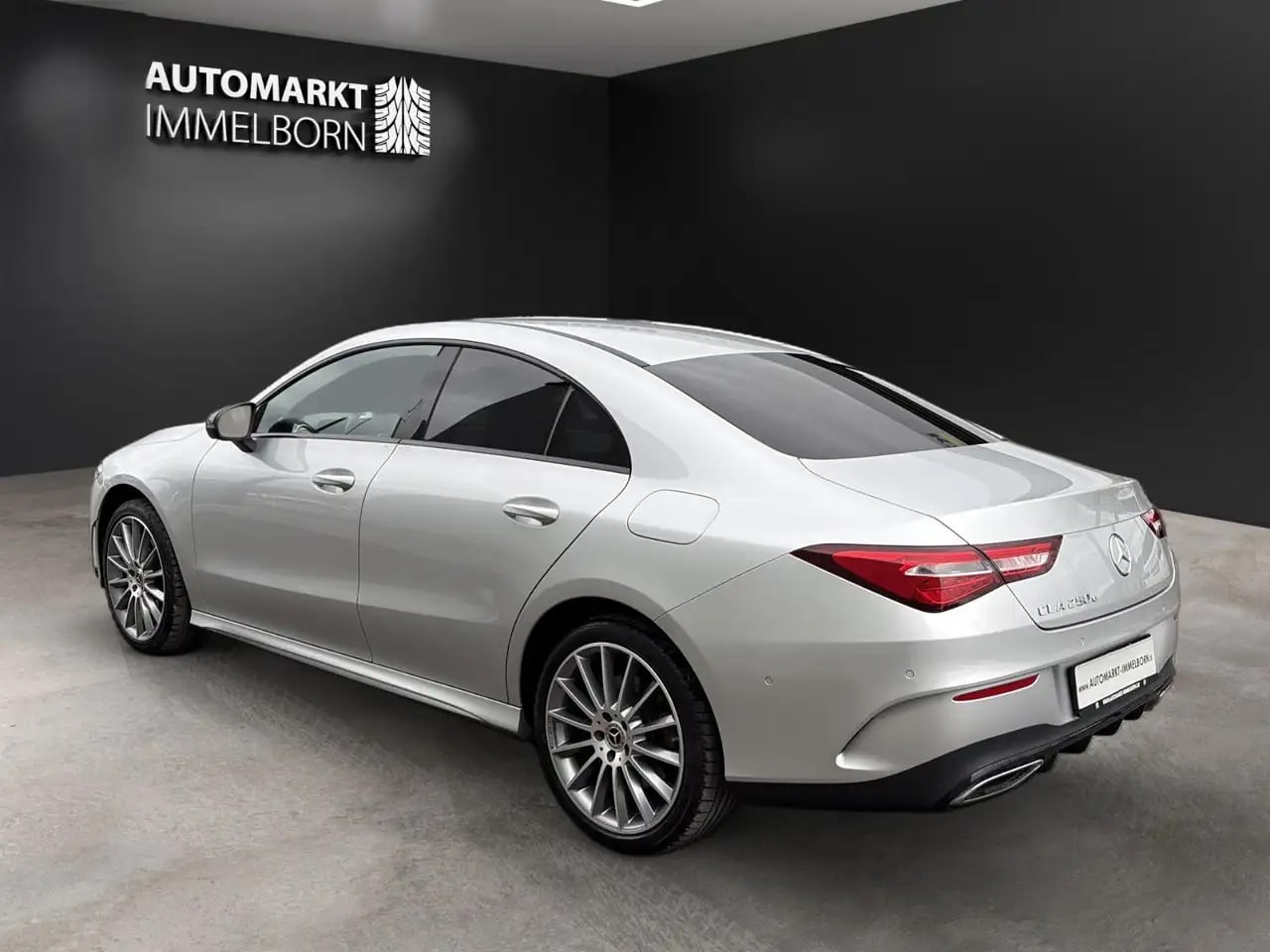 Mercedes-Benz CLA 250 e 2x AMG Night*19*Distro*360*Alcantara*L 5