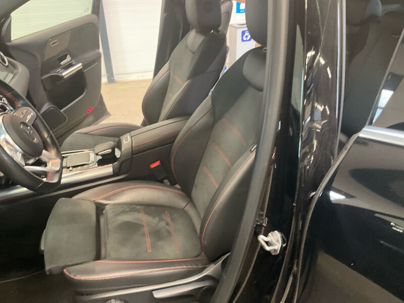 Mercedes-Benz GLA 200 AMG-Line NAVI KLIMAAUT SHZ RFK LED 11