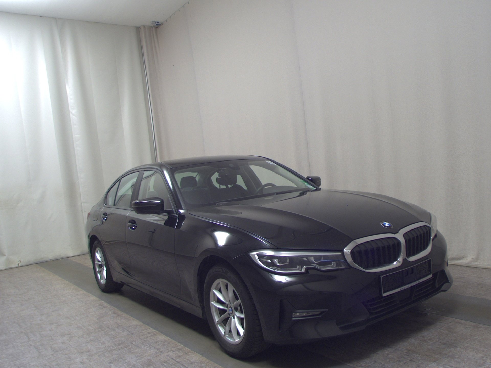 BMW 320dA Advantage Sportsitze Navi LC HiFi LED+ 3