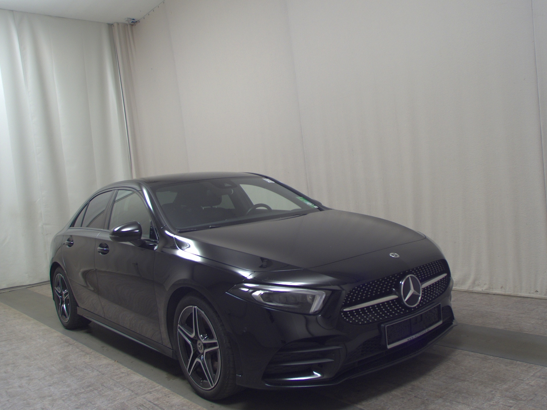 Mercedes-Benz A 220 Lim. d 4M AMG-Line Night Navi Multibeam 3