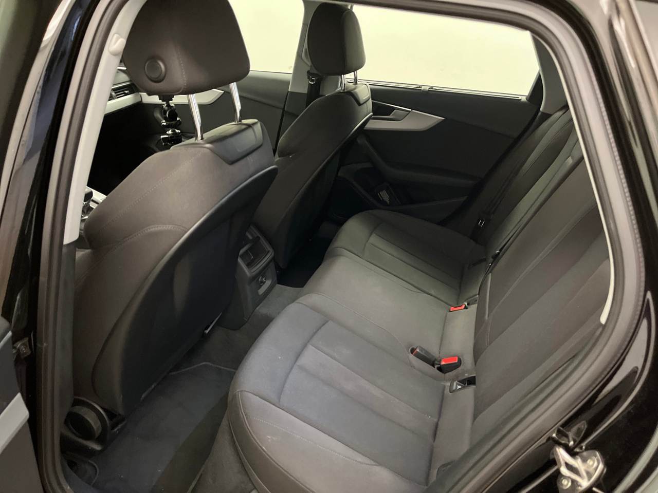Audi A4 Avant 40 TDI Qu. RFK 7