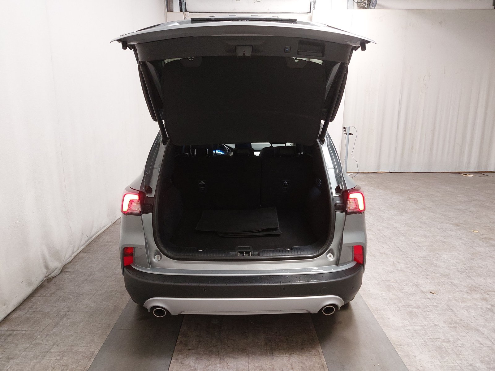 Ford Kuga 2.0 TDCi Titanium X Shz RFK LED 15