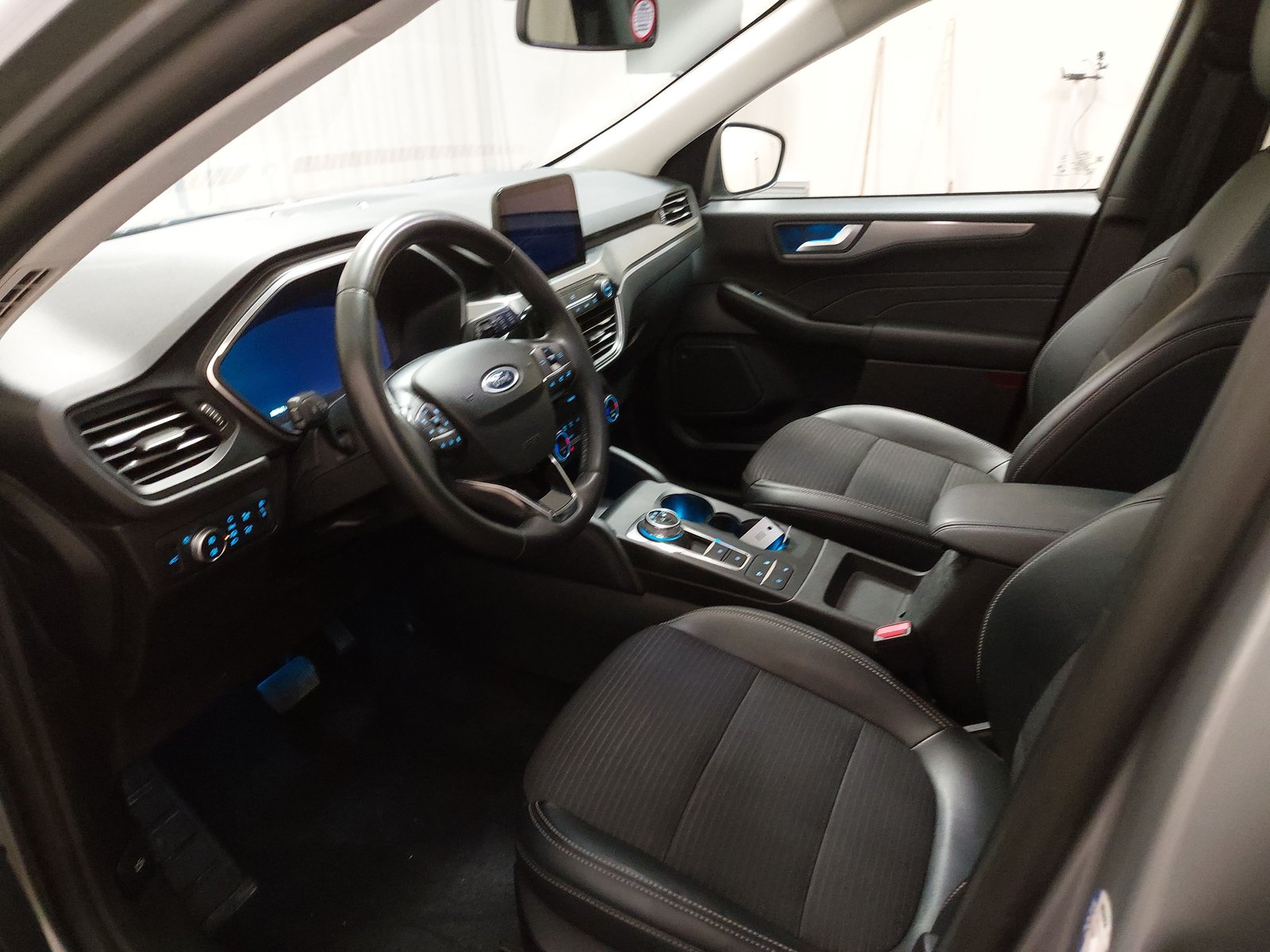 Ford Kuga 2.0 TDCi Titanium X Shz RFK LED 6
