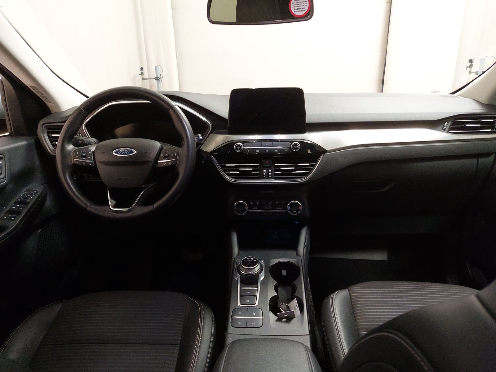 Ford Kuga 2.0 TDCi Titanium X Shz RFK LED 16