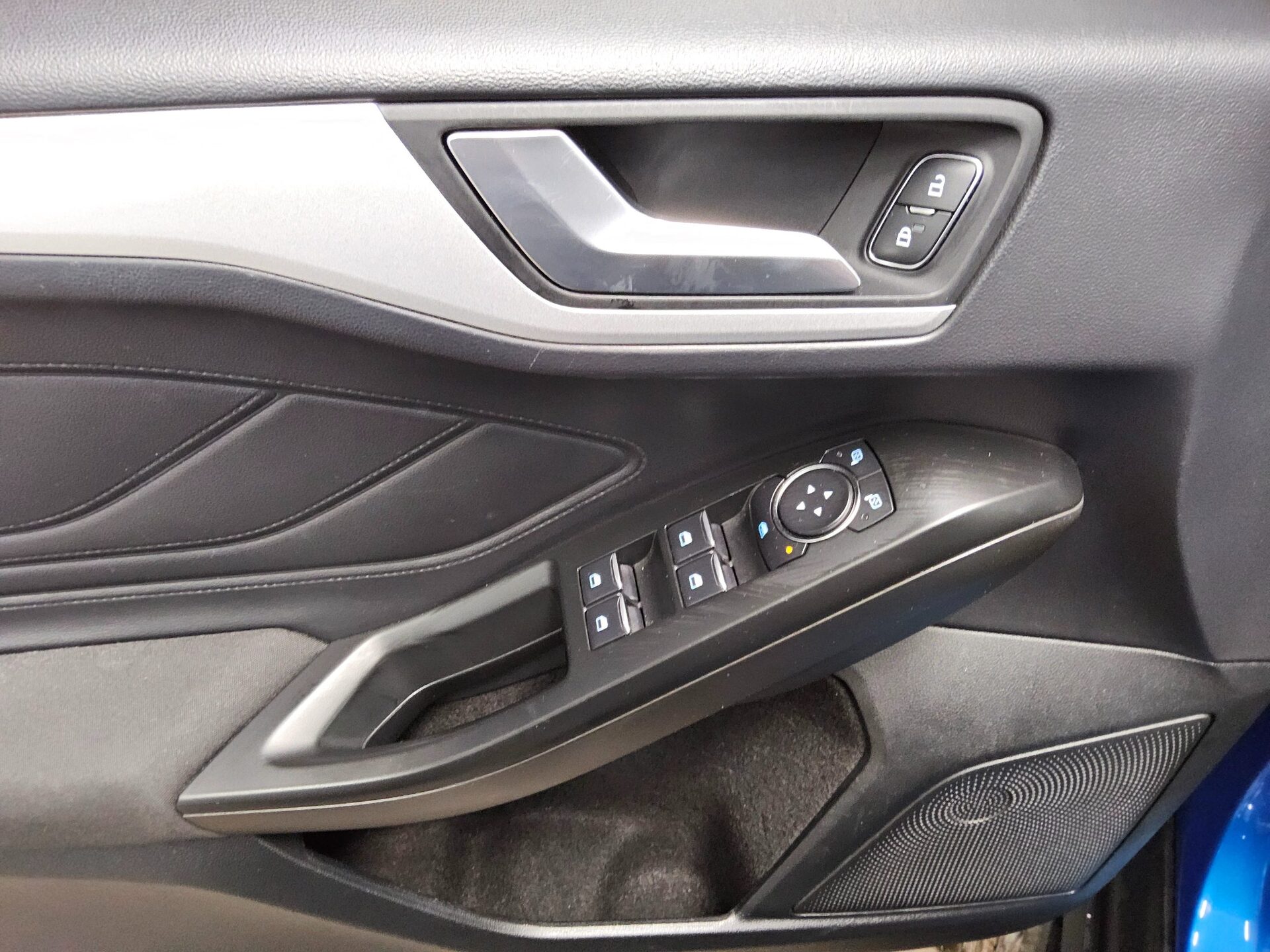Ford Focus 1.5 EB Cool&Connect Navi LED RfK ACC Shz 9