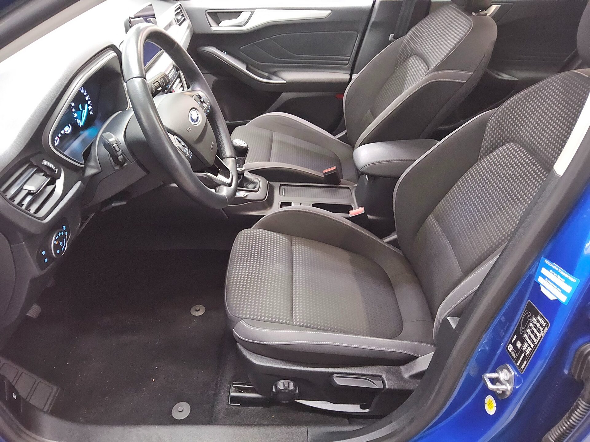 Ford Focus 1.5 EB Cool&Connect Navi LED RfK ACC Shz 8