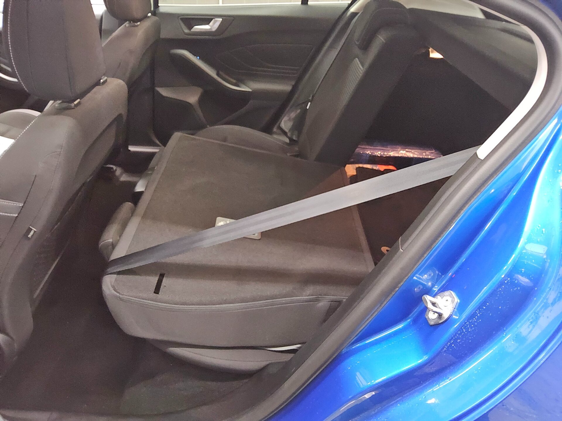 Ford Focus 1.5 EB Cool&Connect Navi LED RfK ACC Shz 12
