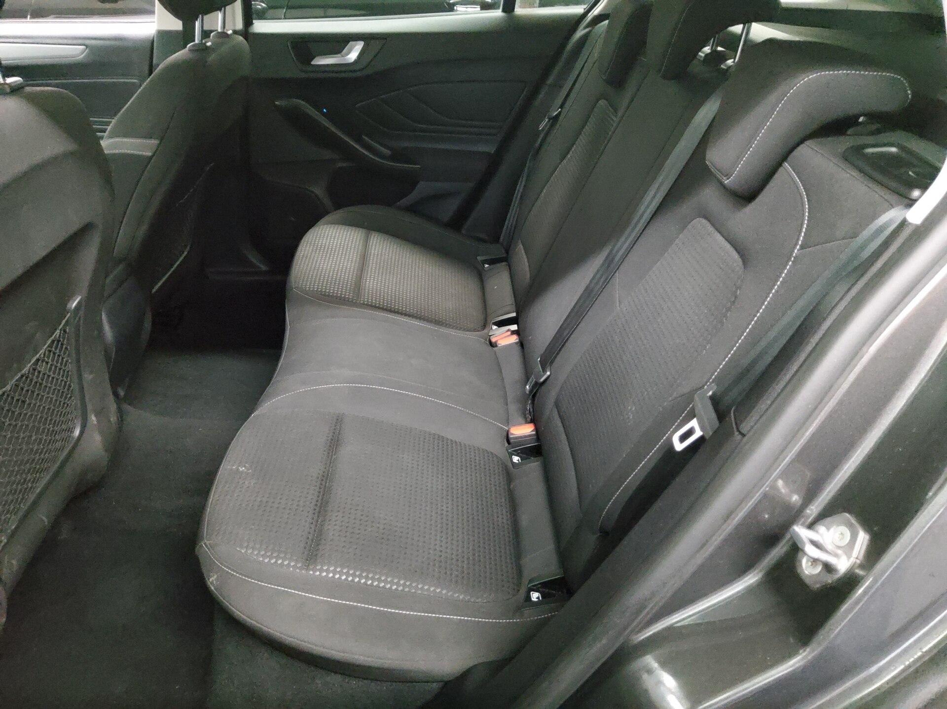 Ford Focus Turnier 1.5 EB Cool&Connect Navi LED RFK 12