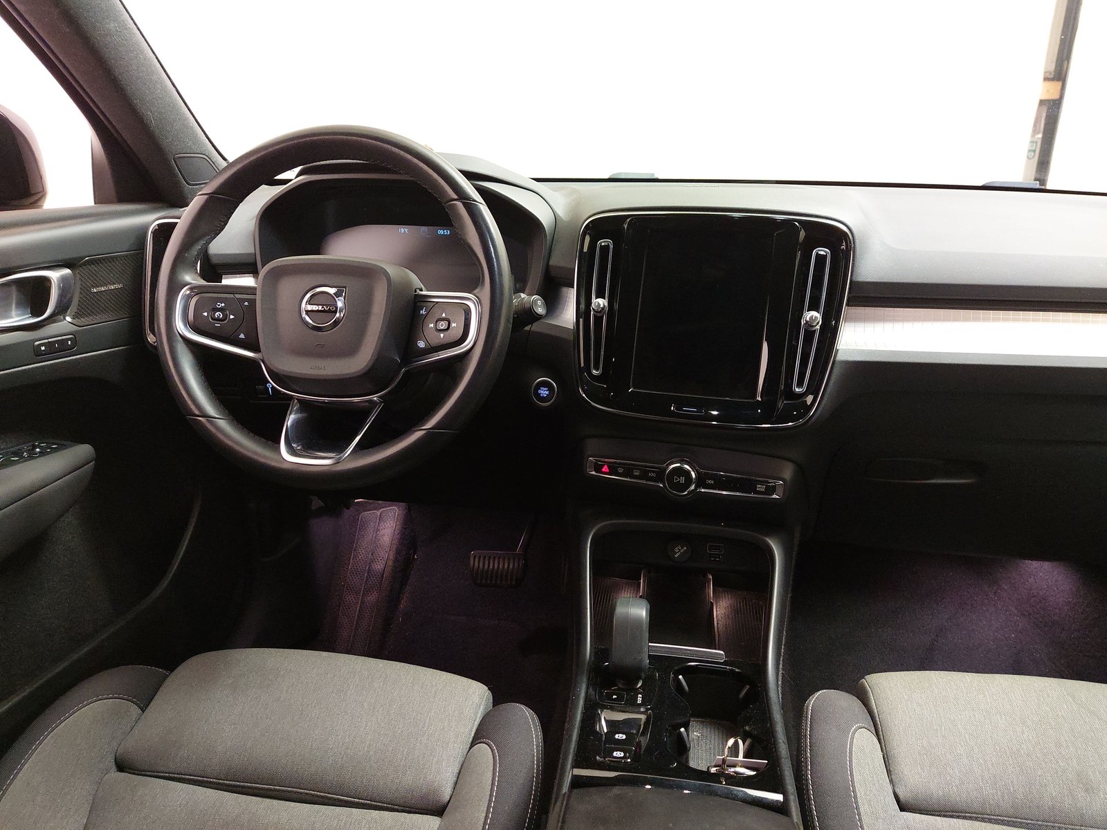 Volvo XC40 NAVI LED SHZ RFK STHZG. 13