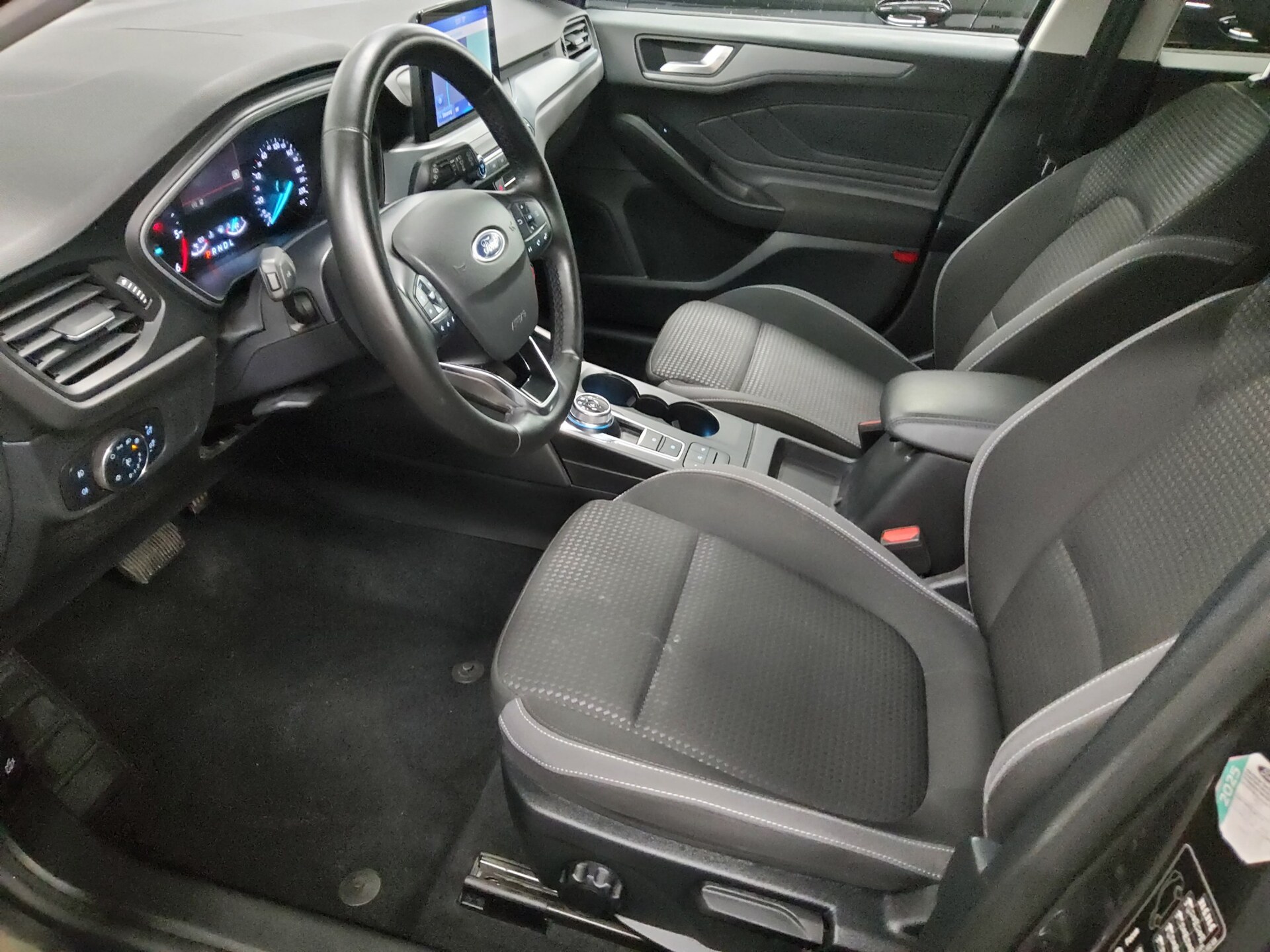 Ford Focus Turnier 1.5 EB Cool&Connect Navi LED RFK 8