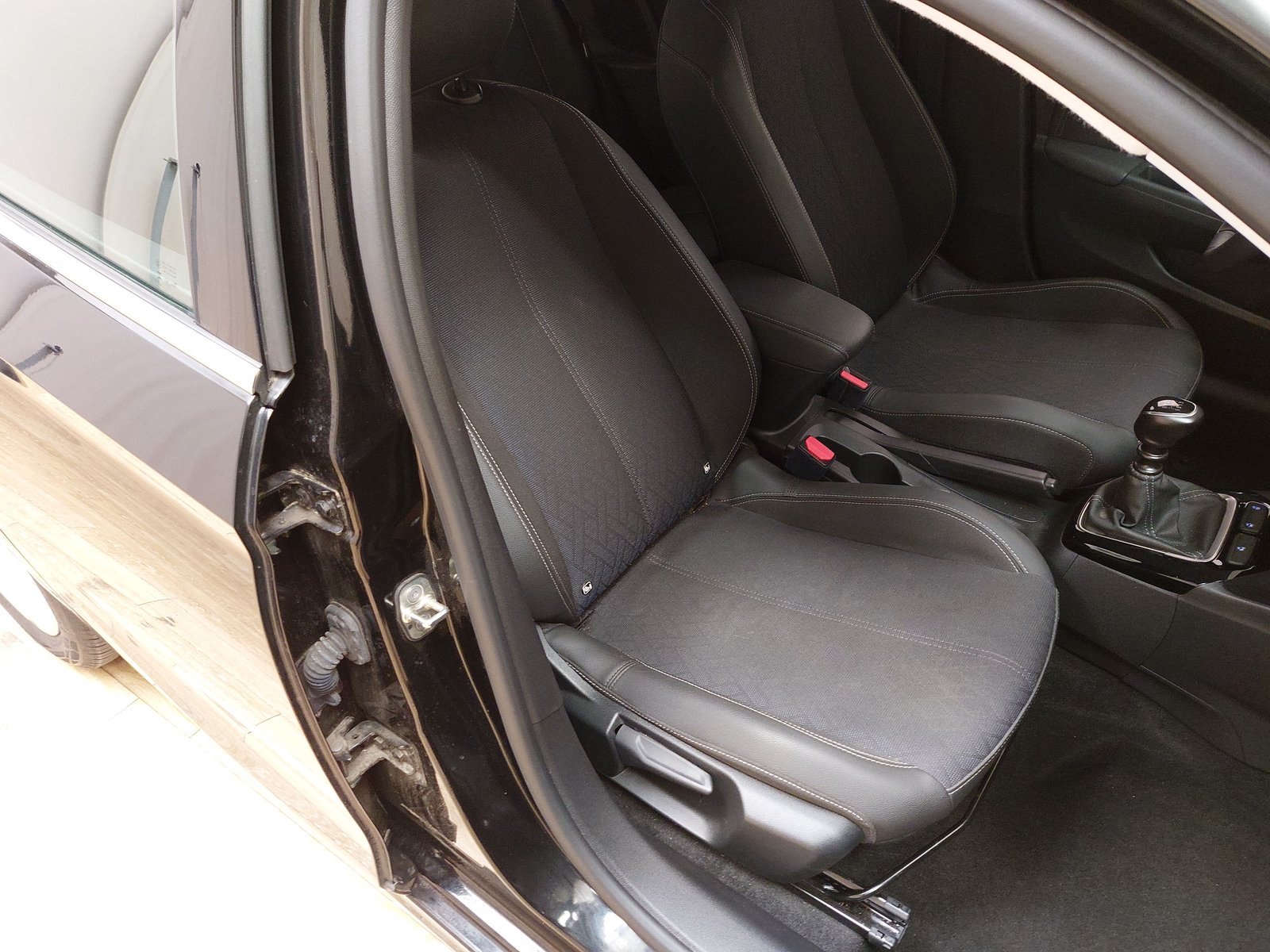Opel Corsa 1.5 D Elegance T-Leder Navi LED Shz RFK 10